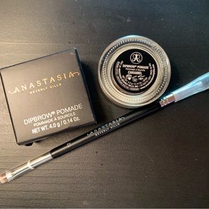 Dipbrow Anastasia